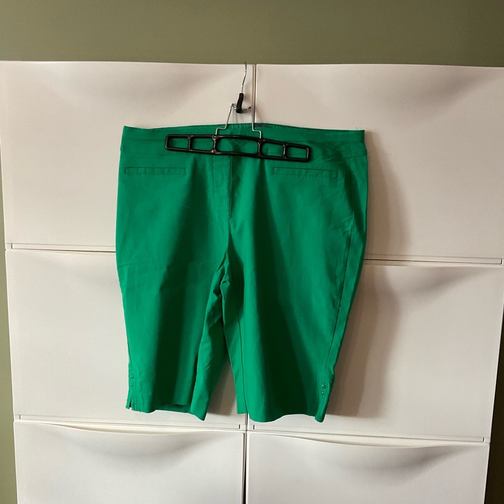 Addition Elle Green Bermuda Shorts